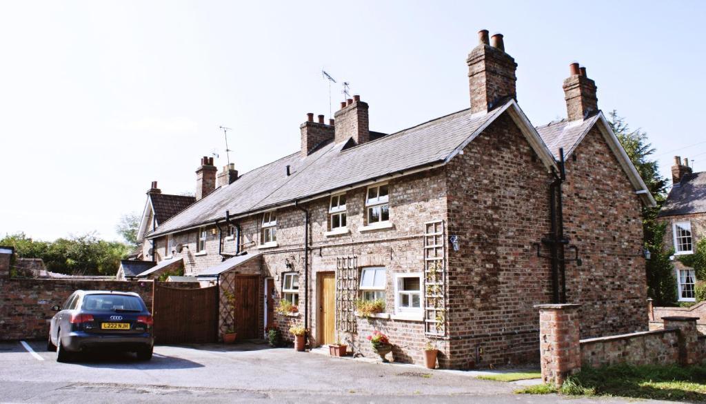 Pinfold Cottage Йорк Экстерьер фото